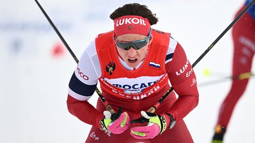 Коростылев и Непряева выступят на этапе Кубка мира по лыжным гонкам в Оберхофе 