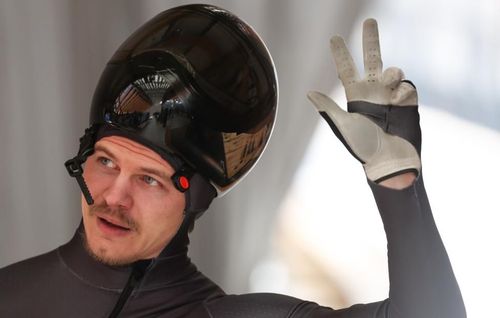 Владислав Семенов выиграл четыре этапа Кубка Европы по скелетону с начала года!