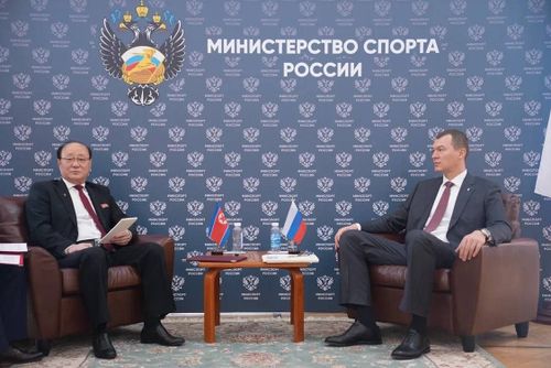 Михаил Дегтярев провел рабочую встречу с Чрезвычайным и Полномочным Послом КНДР в России Син Хон Чхолем