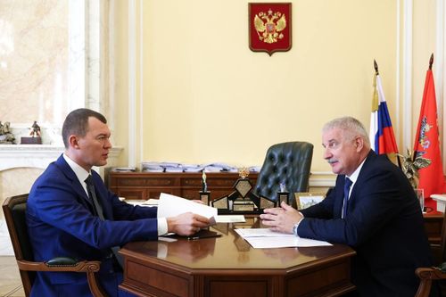 Михаил Дегтярев встретился с председателем ДОСААФ Денисом Добряковым