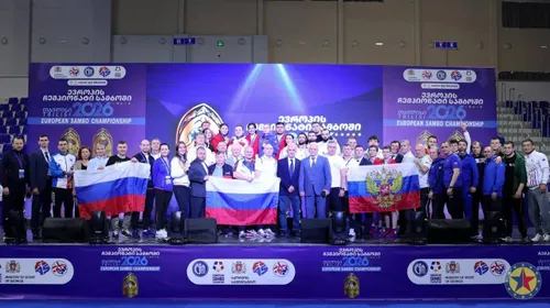 Сборная России выиграла общекомандный зачет чемпионата Европы по самбо в Тбилиси