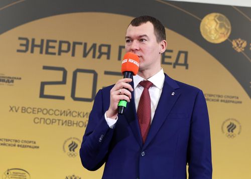 Михаил Дегтярев наградил лауреатов премии «Энергия побед»