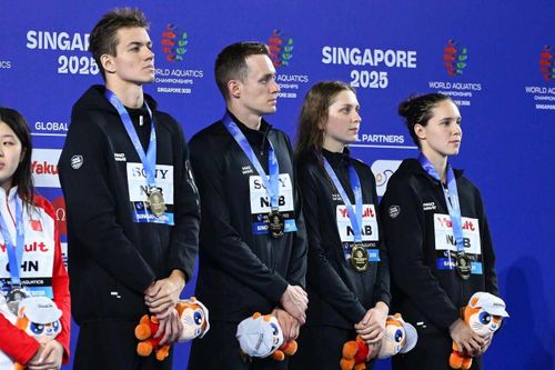 Российские пловцы выиграли золото чемпионата мира в смешанной комбинированной эстафете